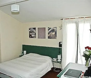 Solara فندق