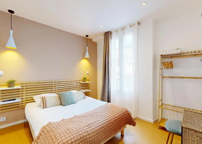 ソララ ホテル ニース