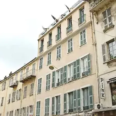 索拉哈酒店 2*